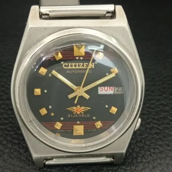 Vintage 1981 Citizen Automatic Mens Silver Watch W/daydate & Red accents